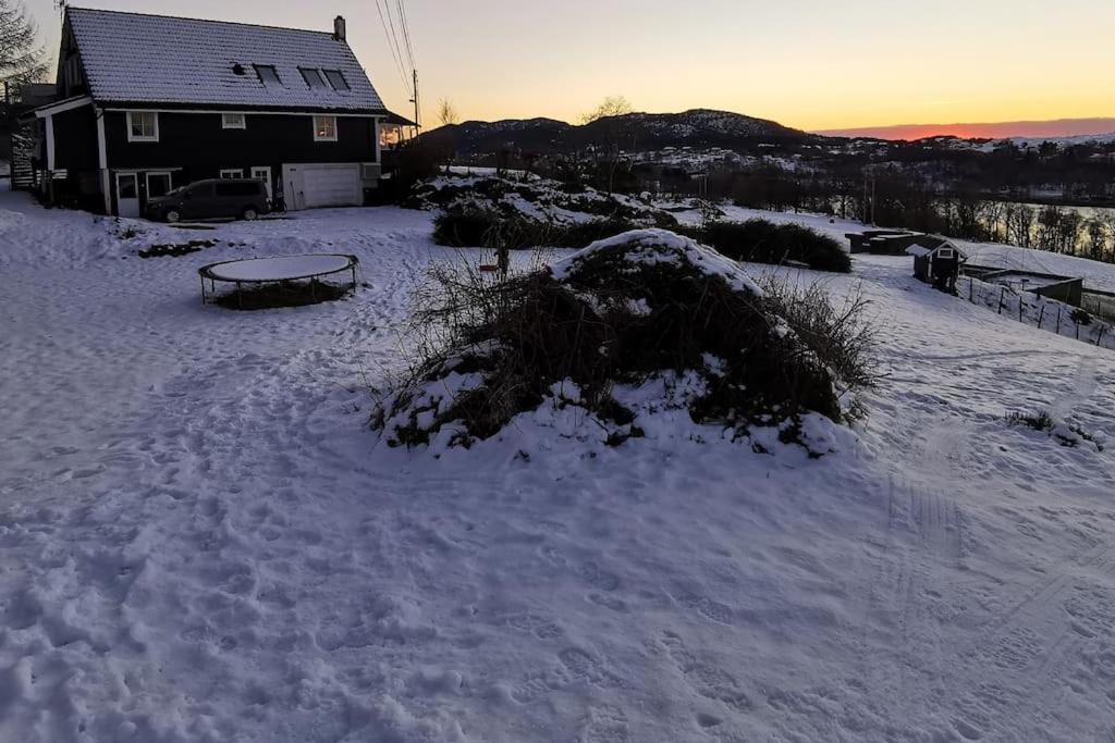 Topfloor Apartment Separate Entranc Nice View Stord Fitjar Extérieur photo